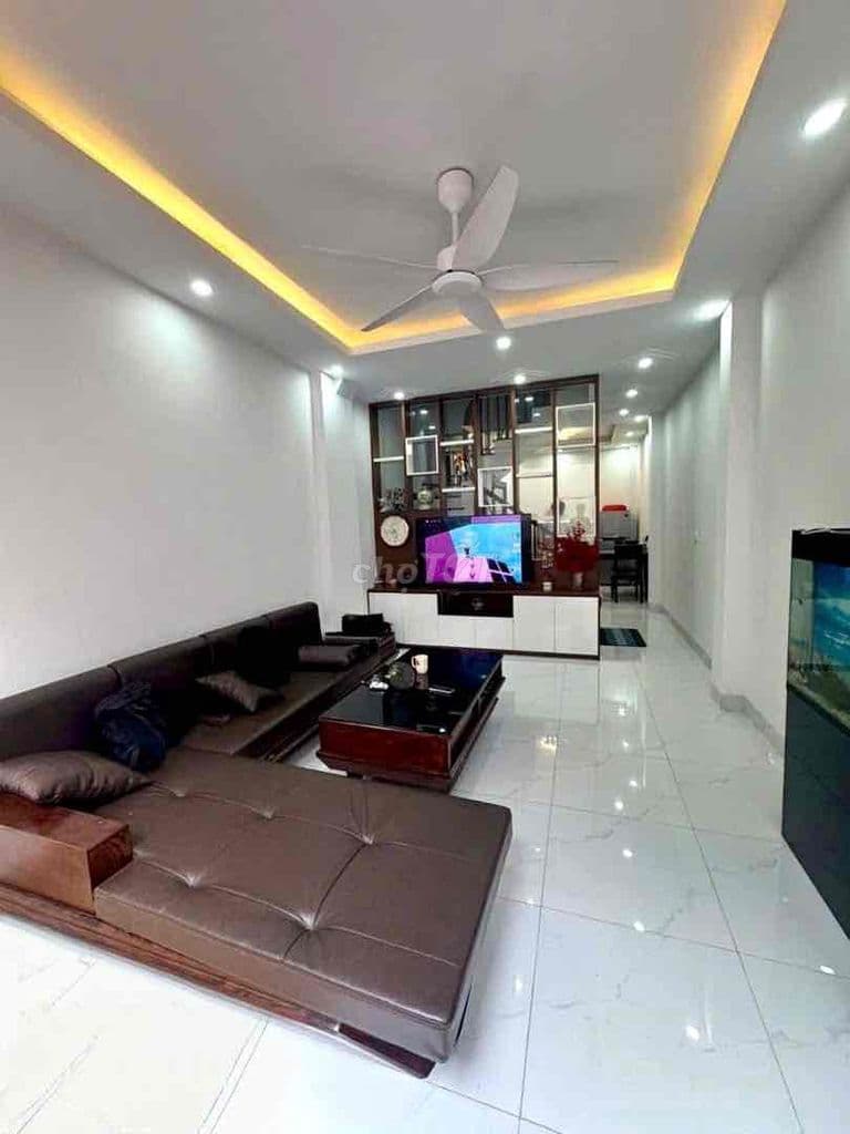 20m ra oto đỗ phố Thanh Lân 34m2 x5T giá 5 tỷ sổ đỏ CC dân xây nông có - Ảnh 2