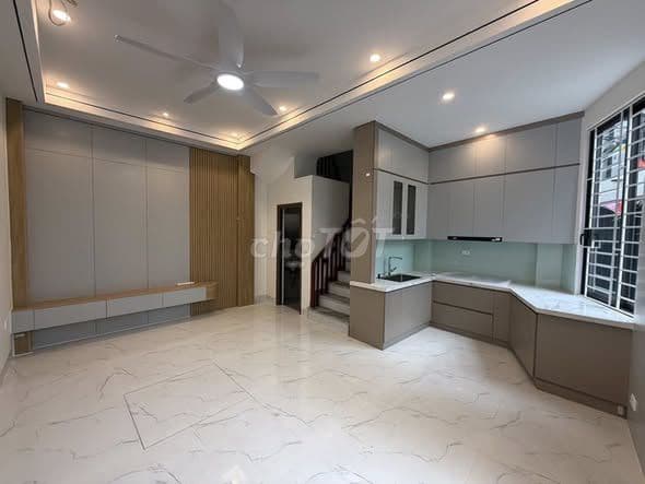 Nhà Lô Góc 4PN Thượng Thanh Nội thất hiện đại - Ảnh 2
