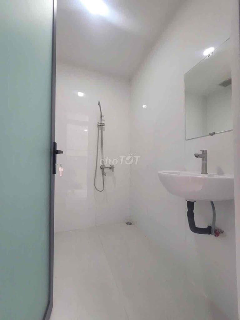 Kiếm đâu ra 2 tỷ 9 sổ riêng hẻm 2xe hơi tránh 2 lầu Linh Trung - Ảnh 3