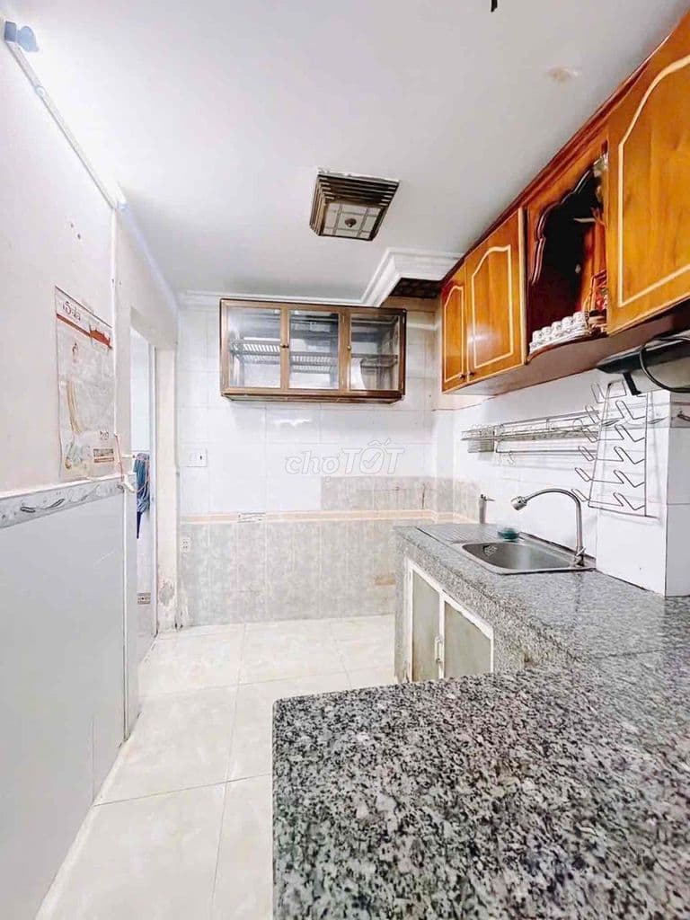 4t450-BÁN NHÀ QUẬN 4 – KDC HH CÁCH MẶT TIỀN XÓM CHIẾU 30M - Ảnh 3