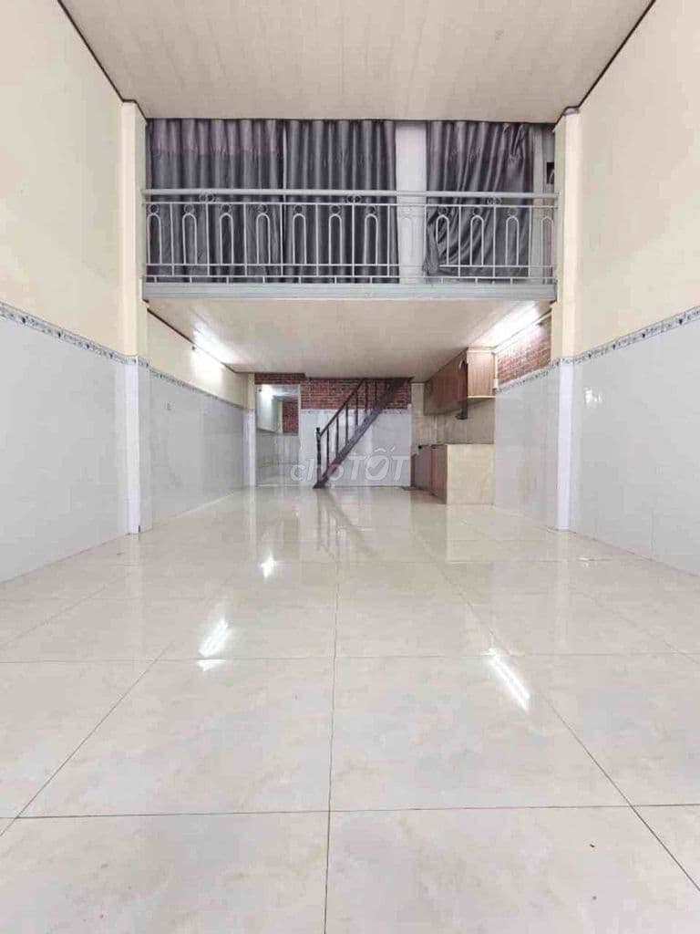 TÂN SƠN NHÌ TRẦN TẤN KHU VIP TẠI TÂN PHÚ