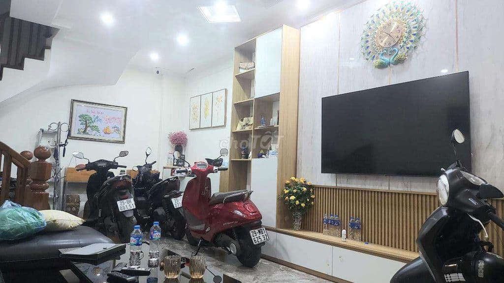 Lõi Ba Đình, ngõ nông, thông, mới 98%, tặng full nội thất, ở sướng - Ảnh 2