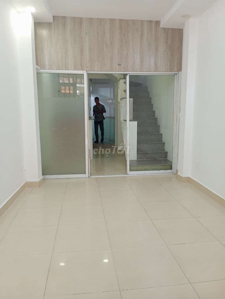 Bán nhà mới đẹp 2 tầng , 3PN , 42M2 ,sát vách Công an ,Chi cục Thuế Q8 - Ảnh 2