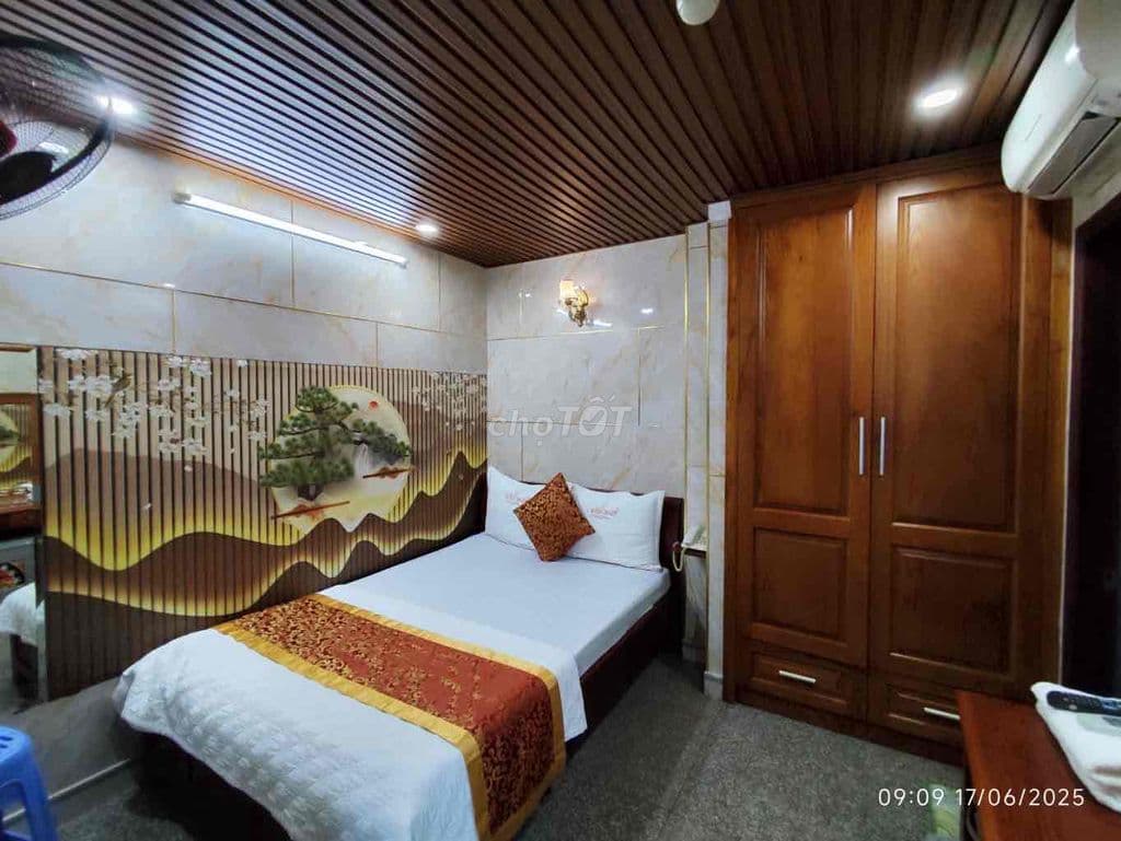 Khách Sạn 6 tầng thu nhập KHỦNG gần sân bay TSN - Ảnh 3