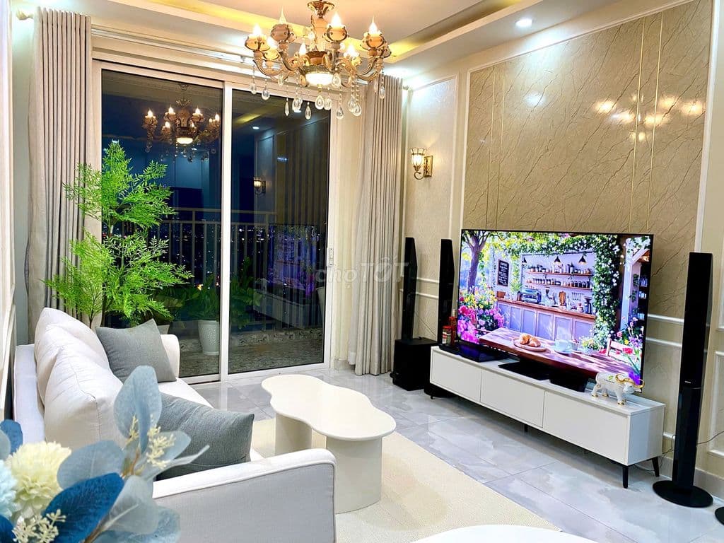 Bán 2PN 2WC 76m2 Sunrise City View, tầng cao tòa B view Bitexco - LM81