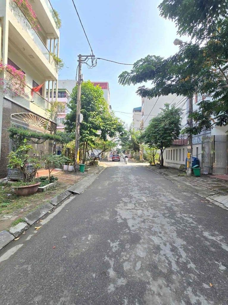 BÁN ĐẤT CHÍNH CHỦ LÔ GÓC 191m2 , MT8.6m , oto , sát VĐ 3.5 , Ga Nhổn