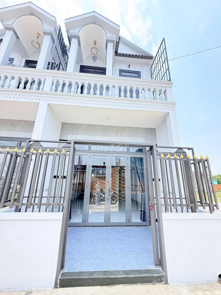 CHÍNH CHỦ GỬI EM THÍA NHÀ 4x14m SHR 650 TRIỆU - 1 TRỆT 1 LẦU 2PN 2WC