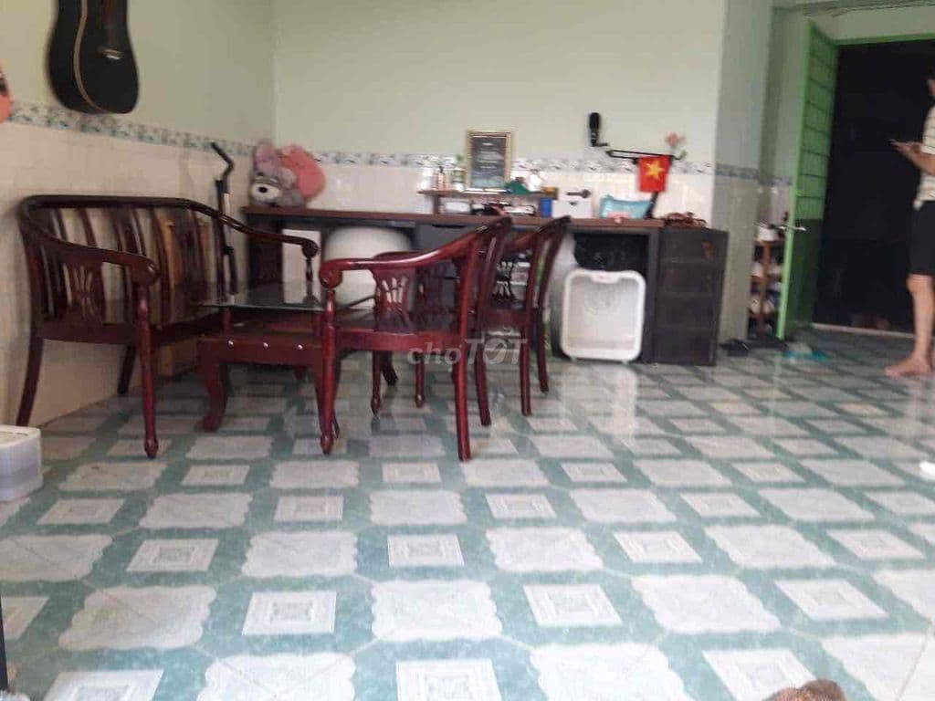 Bán căn hộ miếu nổi view sông 56m 2pn 1wc bancon 3ty5