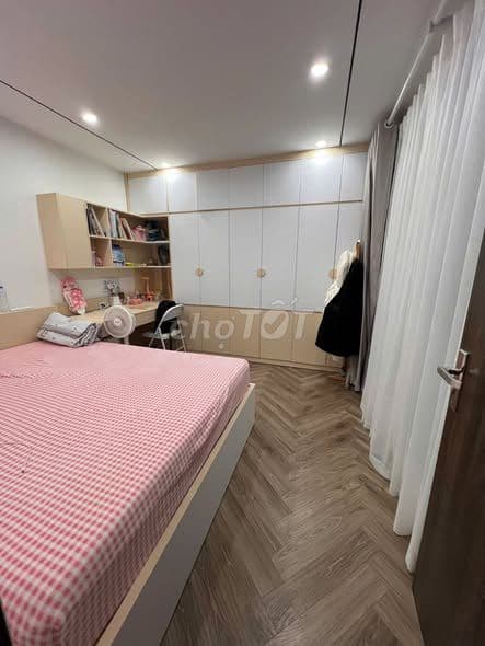 bán nhà đẹp tại Long Biên - full nội thất - Ảnh 2