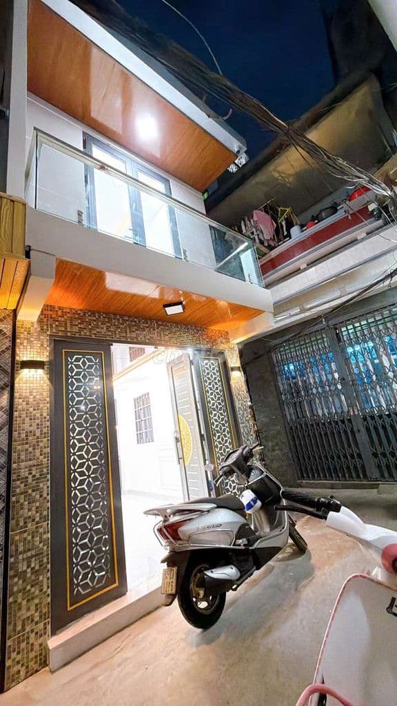 Nhà mới 💯 Quận 4 - Ảnh 3