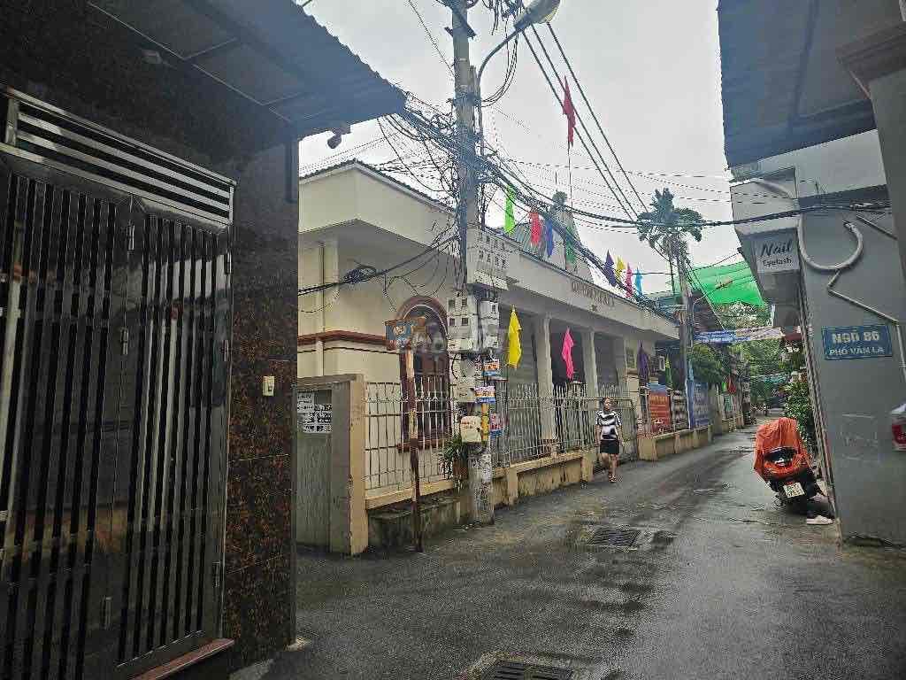 cần bán nhanh lô góc mặt ngõ Văn Phú