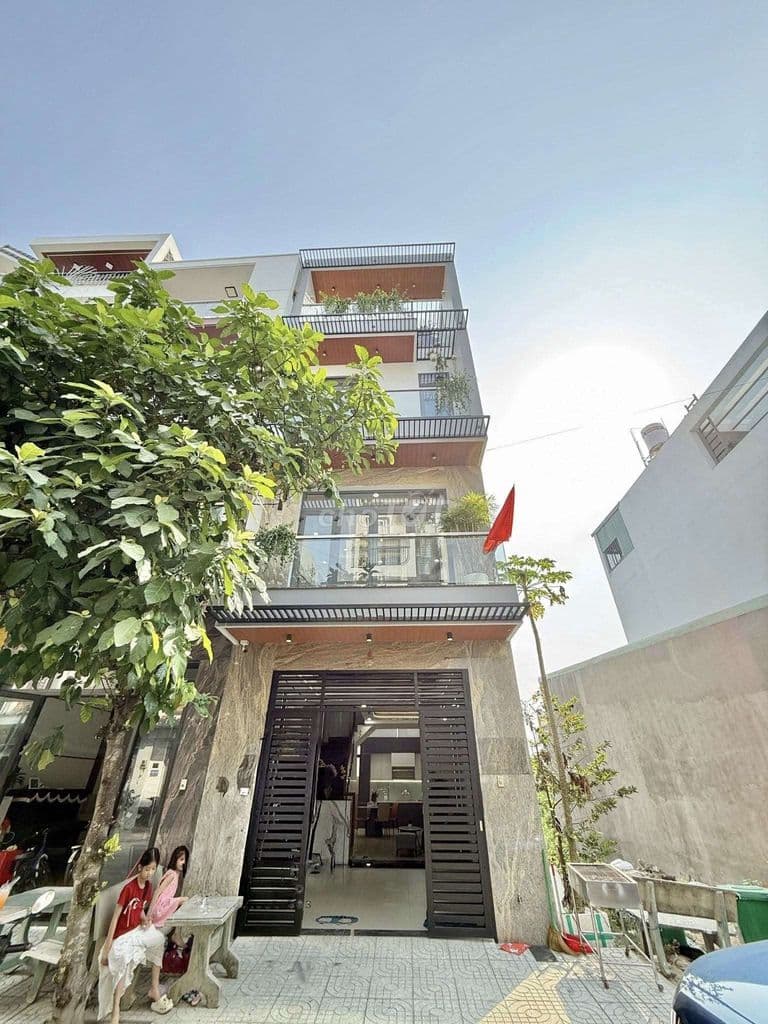 Nhà phố 4,5x14m đường 12m khu đồng bộ Lê Thị Riêng