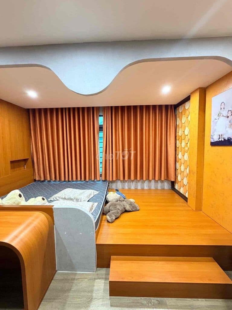 NHÀ TRUNG TÂM LONG BIÊN 5tỷ-50m2 - ở ngay - Ảnh 2