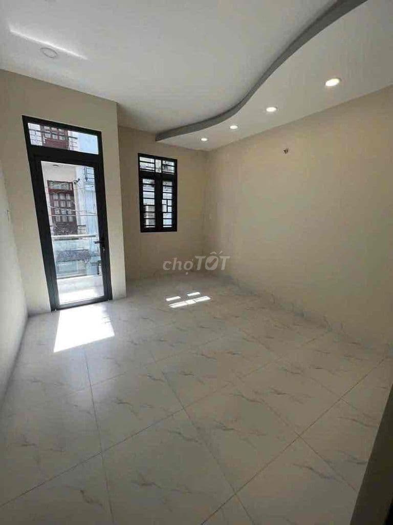CẤN BÁN GẤP NHÀ MỚI NGUYỄN TRÃI GẦN MẶT TIỀN 4 TẦNG 4PN, 4WC - Ảnh 2