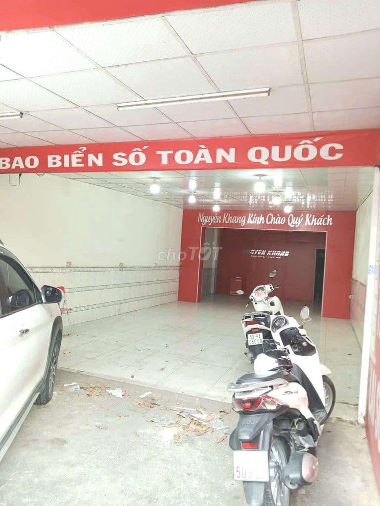 Bán nhà chính chủ lâu đời MTKD Phạm Hùng. Dt 5m5 × 20. Giá 15 tỷ TL