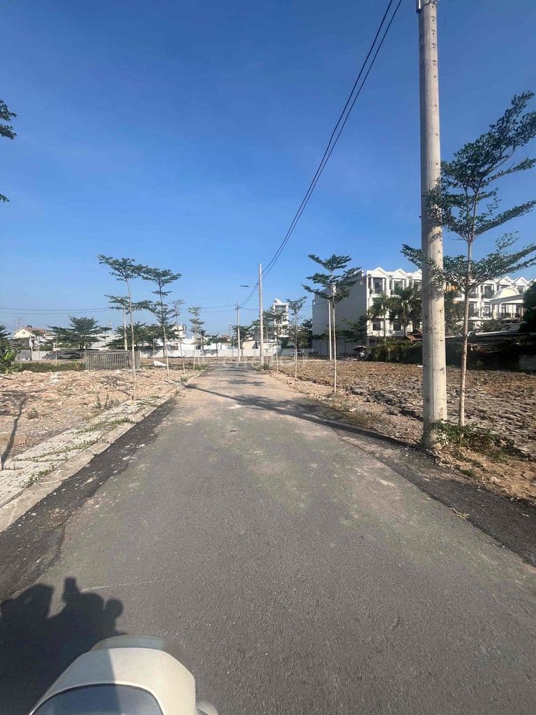 Lô đất siêu đẹp là CHDV sát sông Sài Gòn liền kề Vạn Phúc - Ảnh 2