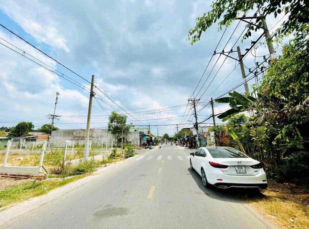 kẹt tiền cần bán gấp lô đất MT Trần Tử Bình 190m2 full thổ giá 700tr - Ảnh 3