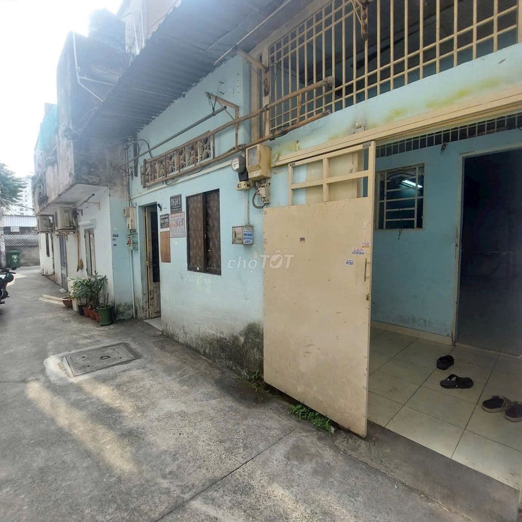 Chủ cần bán 2 căn nhà liền kề vừa ở vừa cho thuê . Tân thới nhất q12