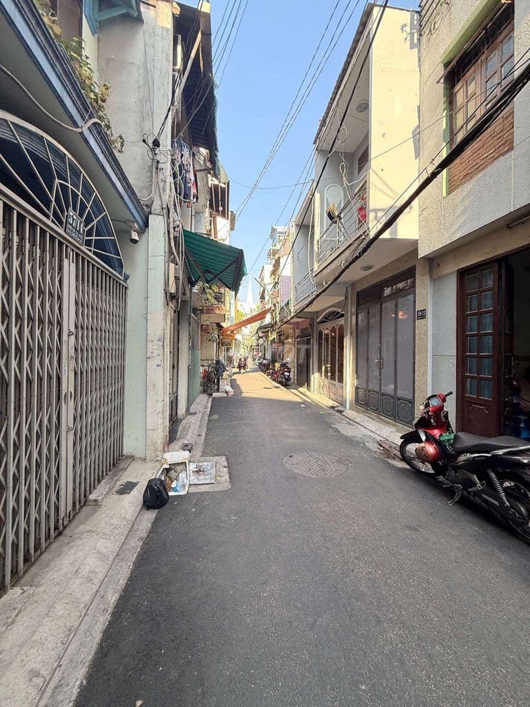 NHÀ HẺM XE HƠI THÔNG - 3 TẦNG -BTCT - 30M² - 3PN - 4.XXX TỶ - Ảnh 3