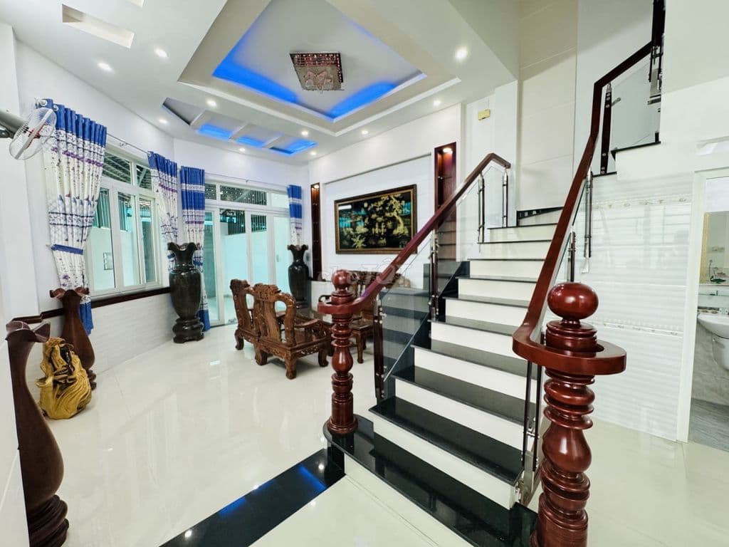 HXH NGỦ-53M2-4 TẦNG-NỘI THẤT-4PN-5WC-PHẠM VĂN CHIÊU P9 GV-CHỈ 7TỶ4 TL - Ảnh 2