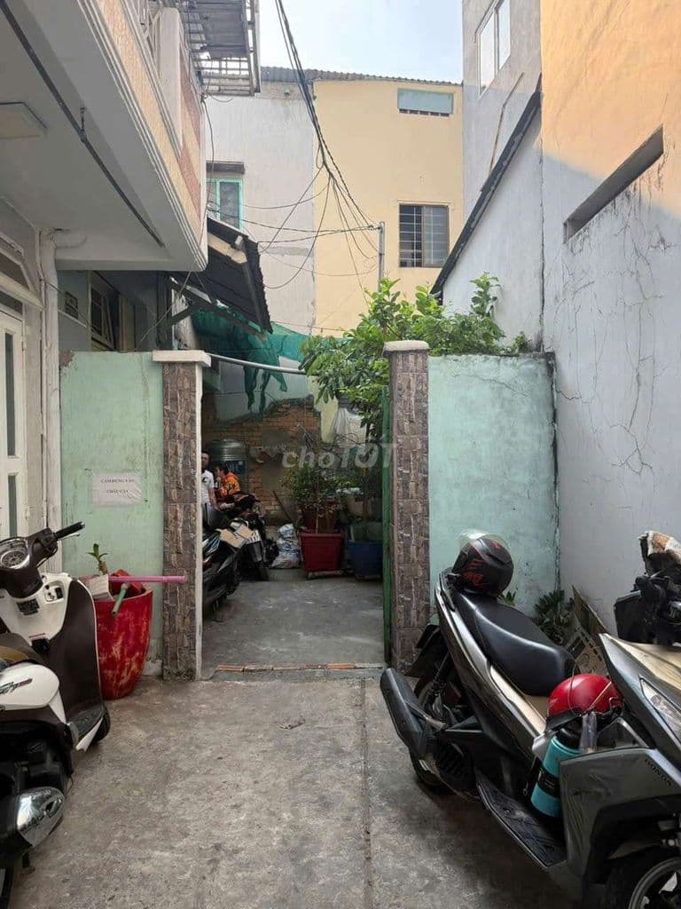 nhà 4.3m × 15m cấp 4. hẻm 3m khu Hoàng Sa - Phạm Văn Hai - Ảnh 2