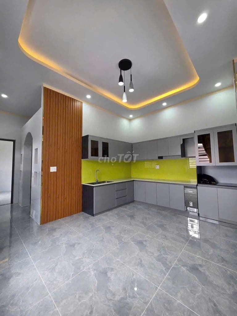 Nhà 1 trệt 1 lầu nhà còn mới trả trước 690triệu - Ảnh 3