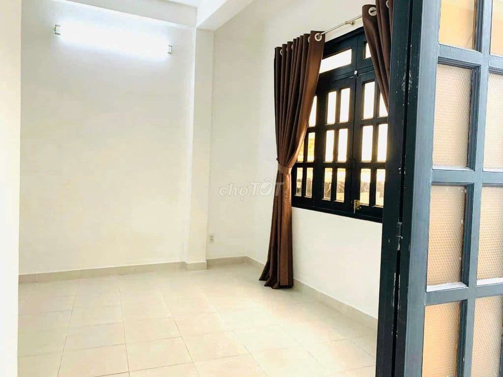 Vạn Kiếp_ 1 Trệt 2 Lầu _ Ngay Phan Xích Long- Trường Sa_ Chỉ 4.5 Tỷ - Ảnh 2