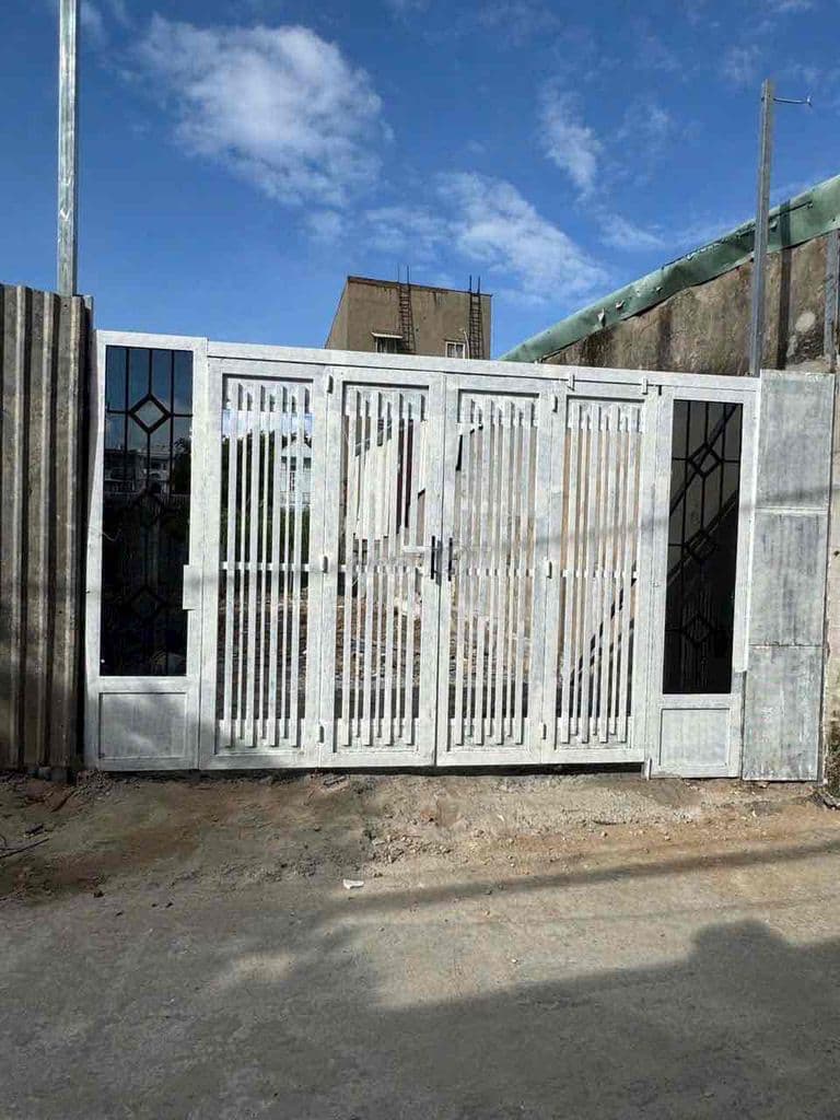 LÔ ĐẤT CỰC ĐẸP MẶT TIỀN HẺM XE HƠI 2581 HUỲNH TẤN PHÁT SỔ HỒNG RIÊNG