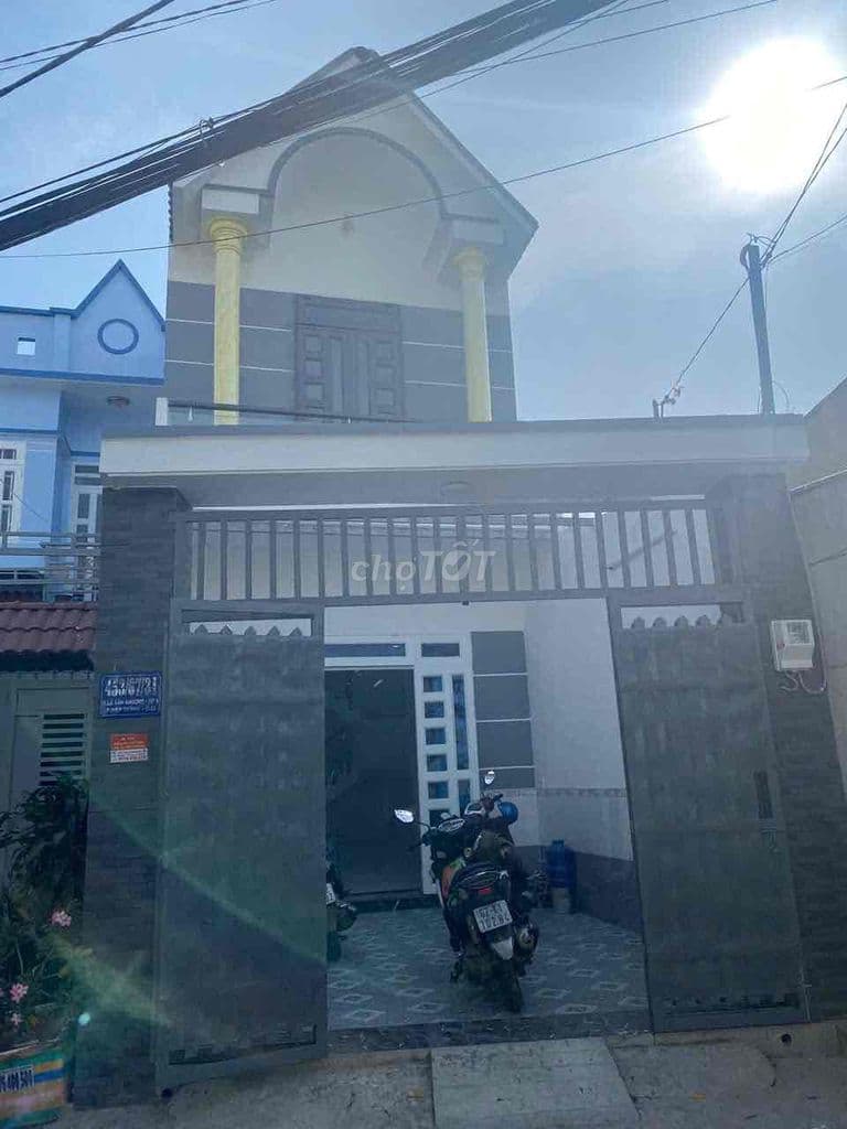 nhà mặt tiền nhánh liên khu2-5. cn 98m đã trừ lộ giới sân