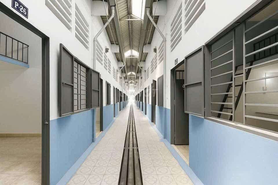 Bán dãy trọ gần KCN Khánh Đông, giá 2 tỷ, 30 phòng, sổ hồng riêng