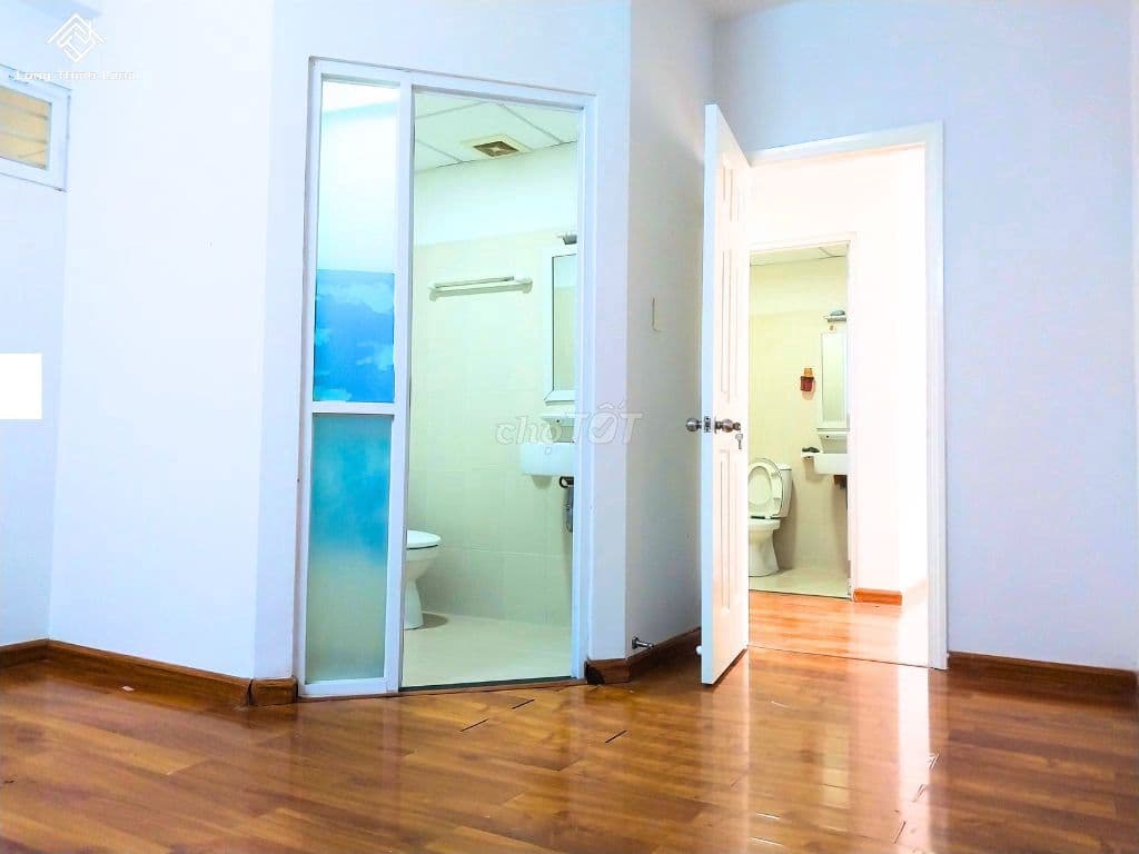 NHÀ CÓ BAN CÔNG , 2PN , 64M2. SỔ HỒNG SẲN , VIEW THOÁNG MÁT - Ảnh 3