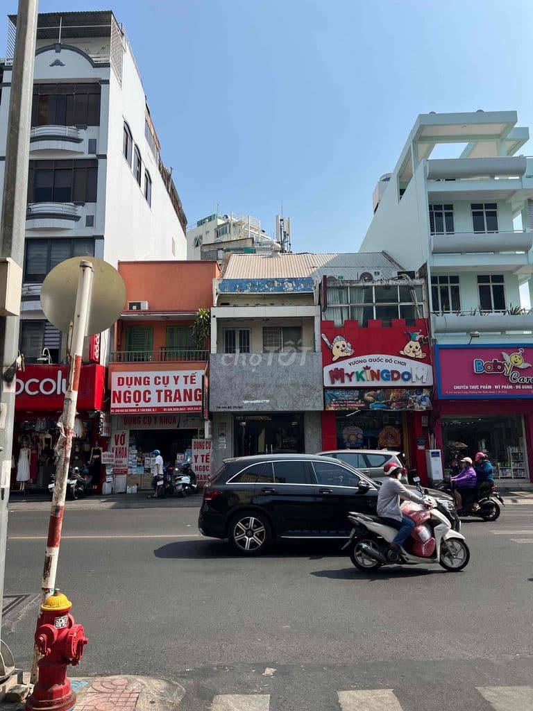 Bán Nhà 2 mặt tiền Nguyễn Hữu Cầu 15m Ngan