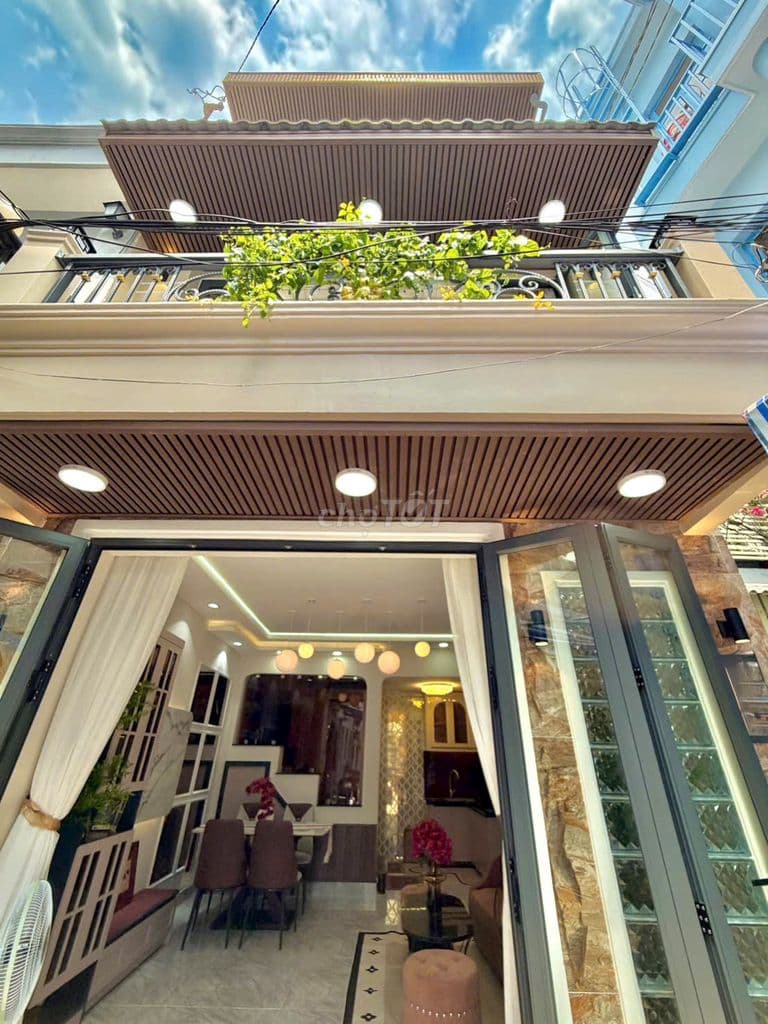 Nhà 03 tầng , full nội thất cao cấp hẻm xe hơi khu VIP HUỲNH VĂN BÁNH - Ảnh 2