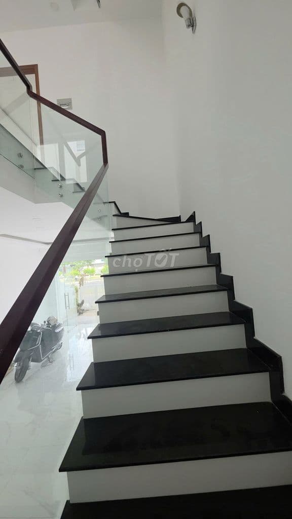 EM BÁN NHÀ PHỐ MT SHOPHOUSE ĐƯỜNG SONG HÀNH KHANG ĐIỀN BÌNH CHÁNH - Ảnh 2