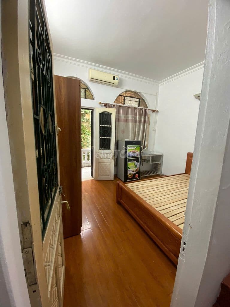 chính chủ cho thuê phòng trọ có ban công full nội thất giá 3,6tr