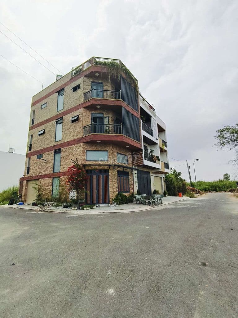 Kẹt Tiền thật Cần Bán Lô Nở Hậu Giá Bằng 4 Năm Về Trước, Lỗ ko lời xu