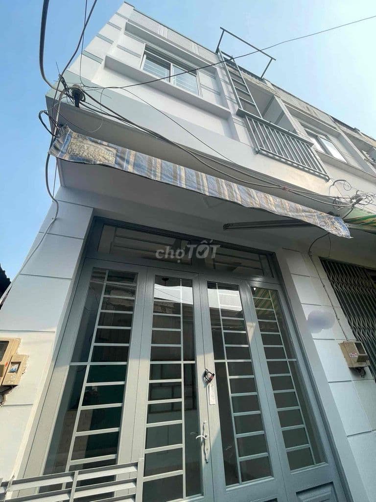 Nhà Đúc 1 trệ 1 lầu lê văn lương gần trường học