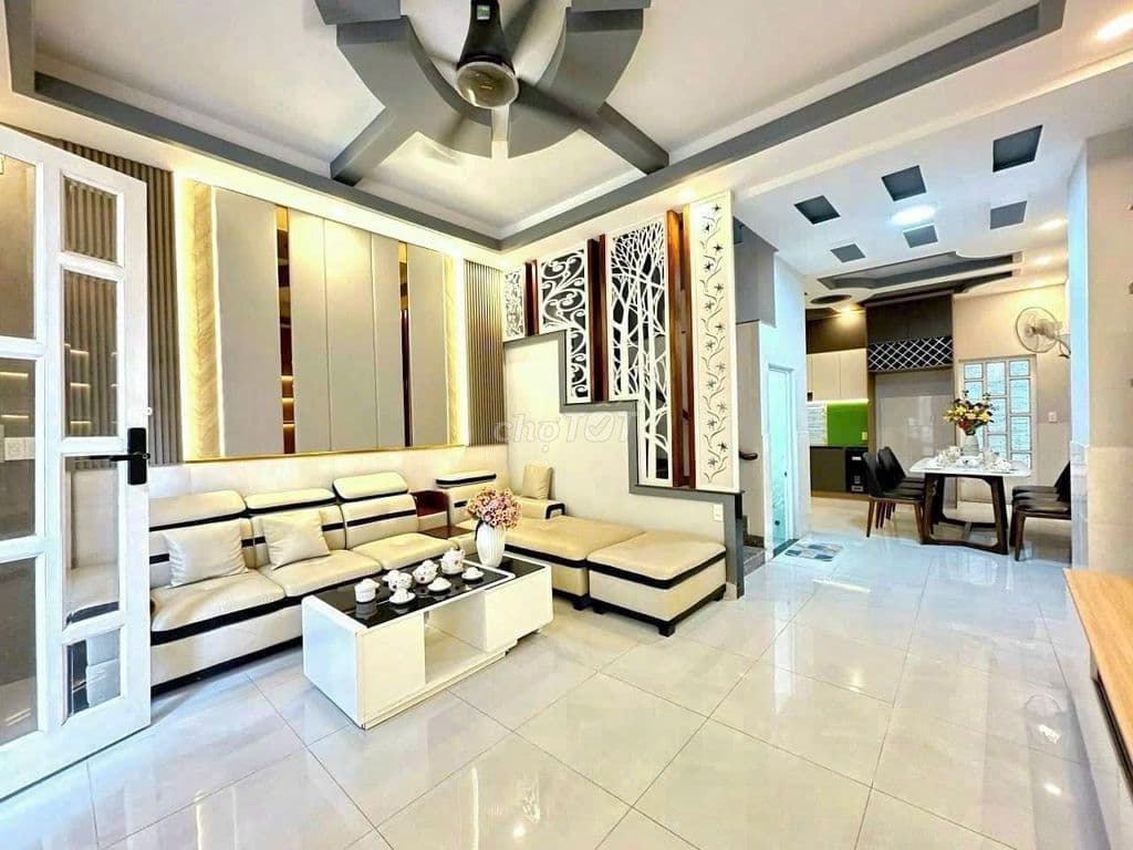 NHÀ ĐẸP - HXH DƯƠNG CÁT LỢI - GIÁP QUẬN 7 – 4PN – 6.2 TỶ