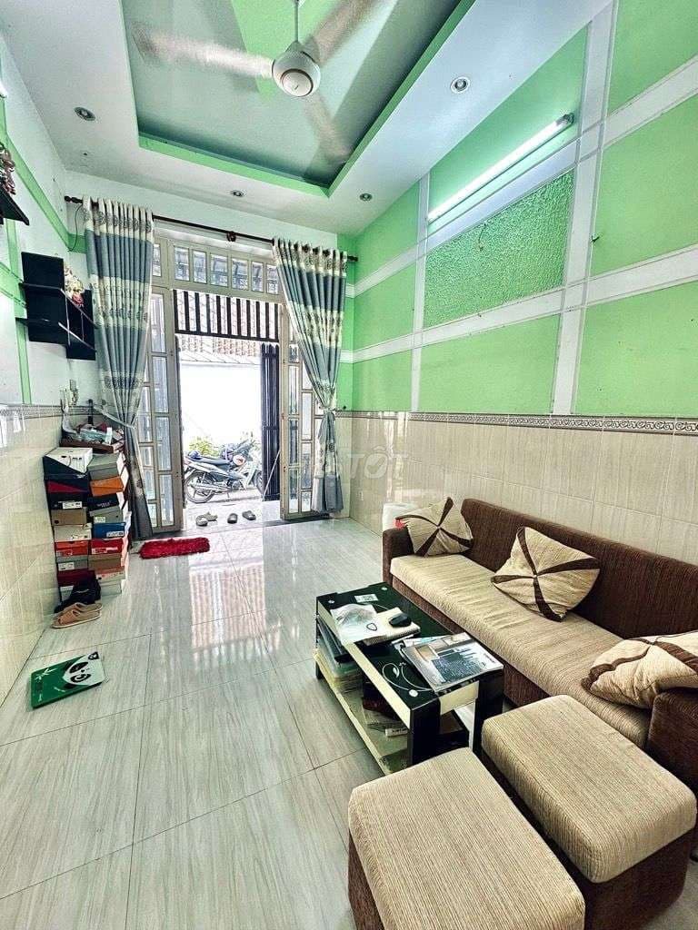 Bán nhà 2 tầng sát bên E mart - 48m² - 3 PN - nhỉnh 5 tỷ - Ảnh 2