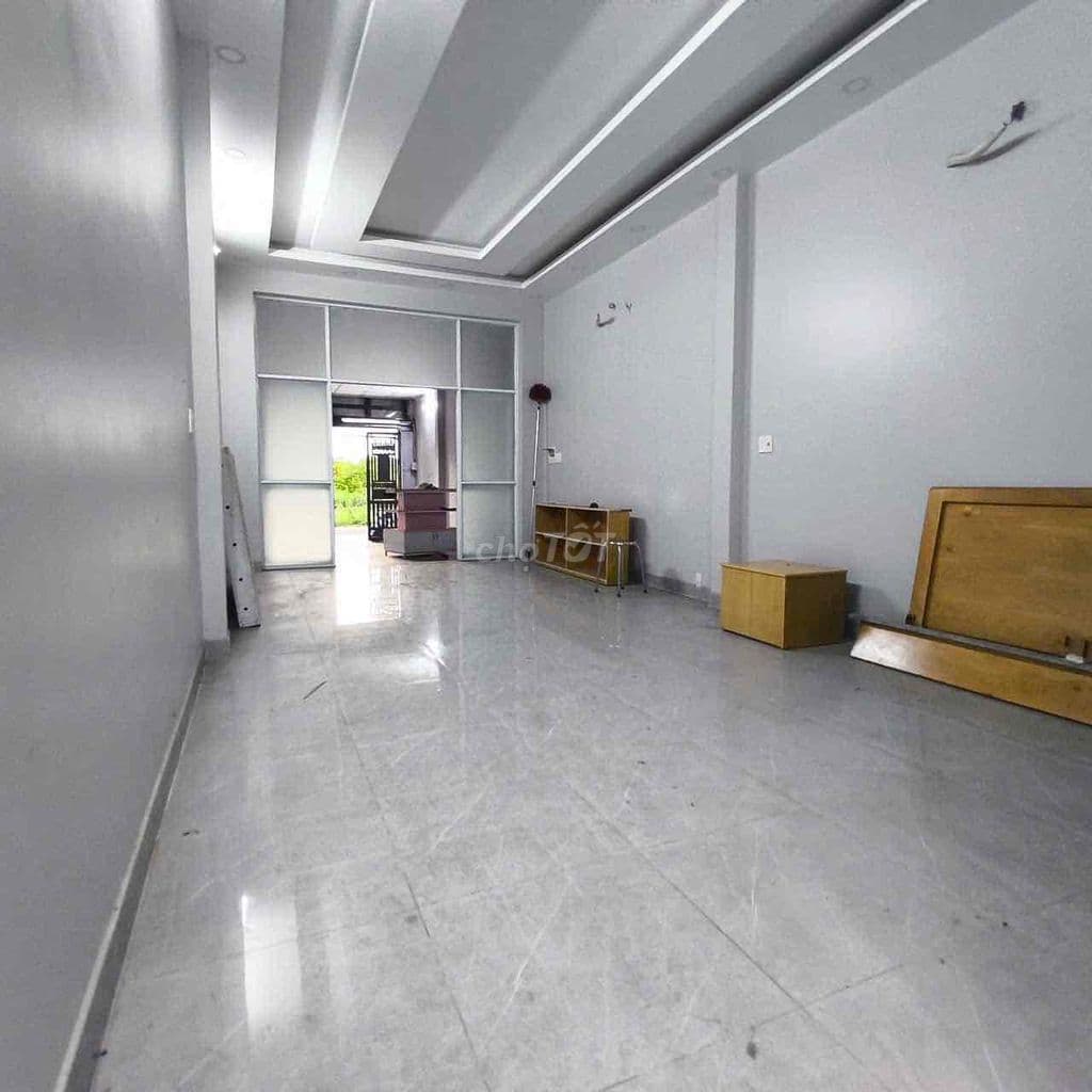 Nhà Hóc Môn cần bán 655triệu, 3 Toilet, 2 PN, cách Ngã Tư An Sương 20p - Ảnh 2