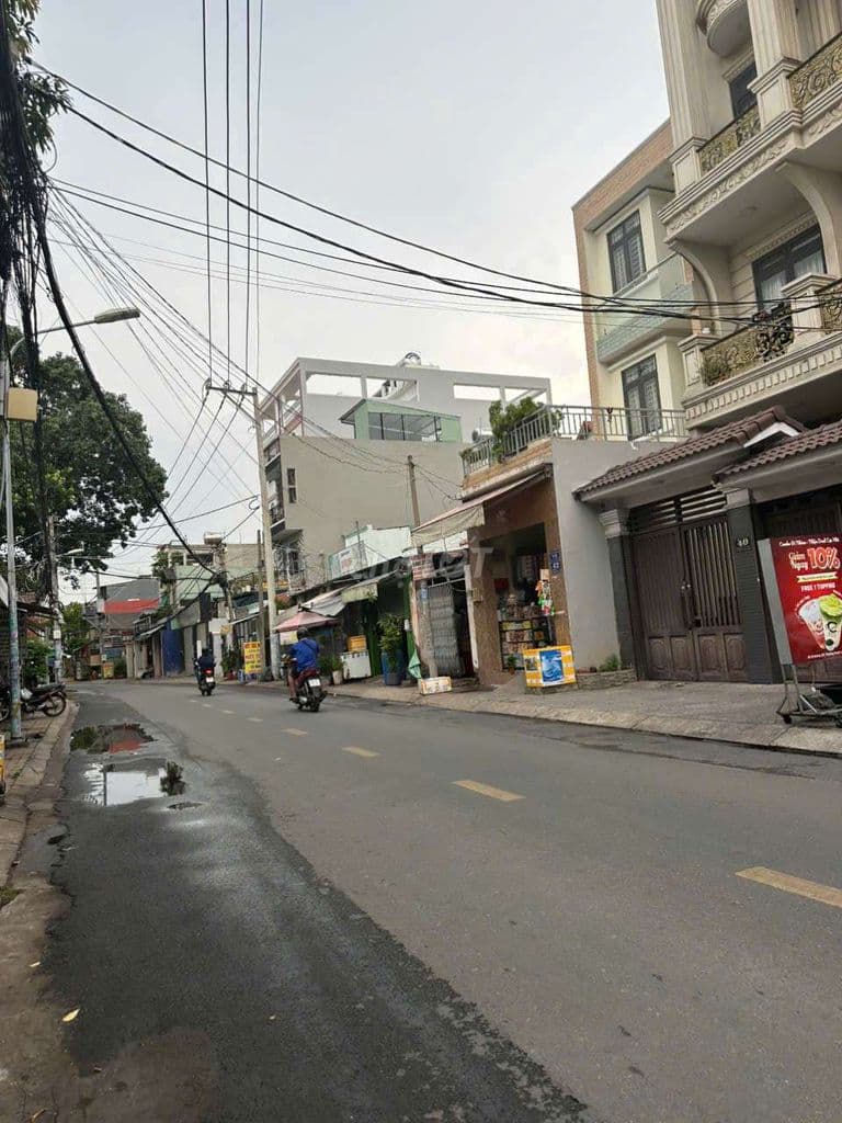 Bán nhà mặt tiền hiếm 3 tầng 5*20, đường 297 Q9 giá 10,9 tỷ
