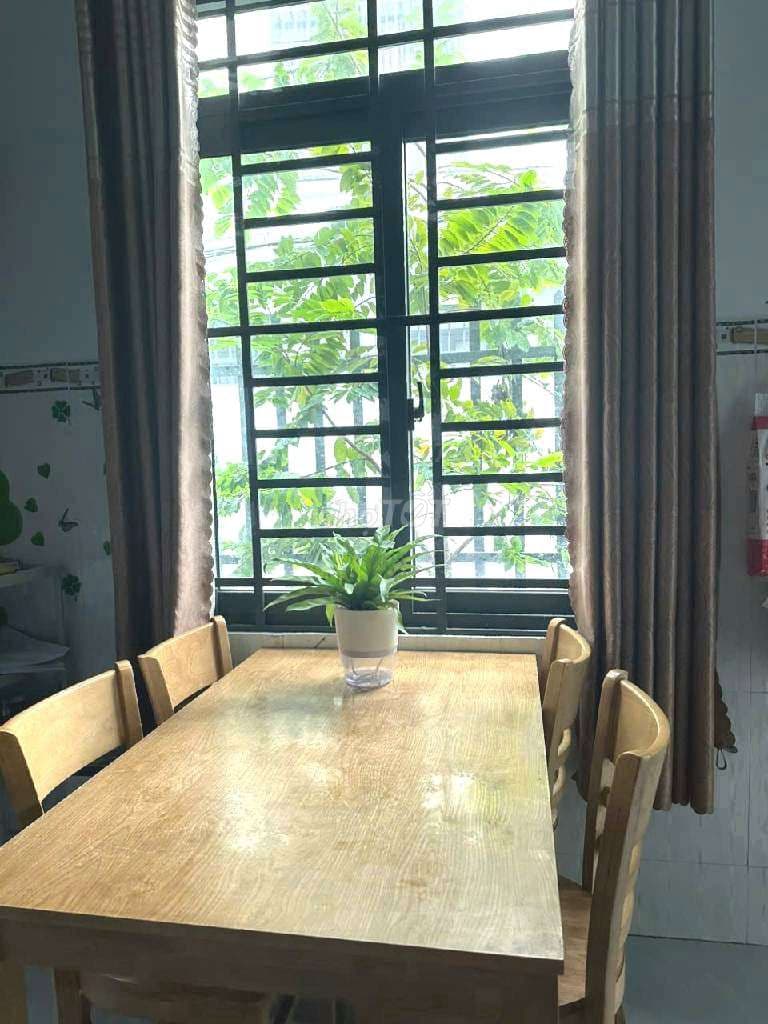 NHÀ BÌNH TÂN LÔ GÓC 3 MẶT THOÁNG, 4.6T