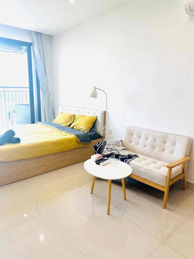 Căn hộ Studi có ban công, vinhomes q9, giá 1,9 tỷ sổ sẵn - khu Origami - Ảnh 2