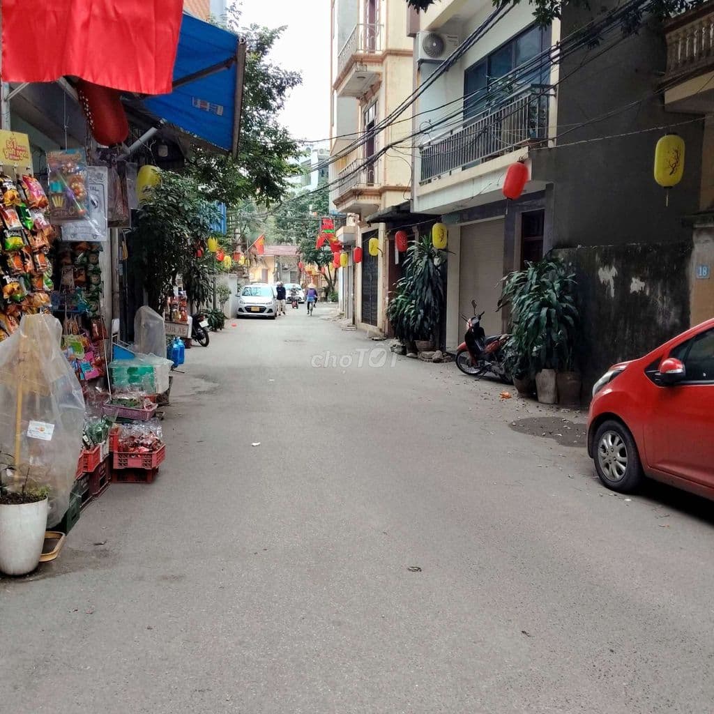 BÁN ĐẤT TẶNG NHÀ CẤP 4 SỔ VUÔNG KHÔNG LỖI - Ảnh 2