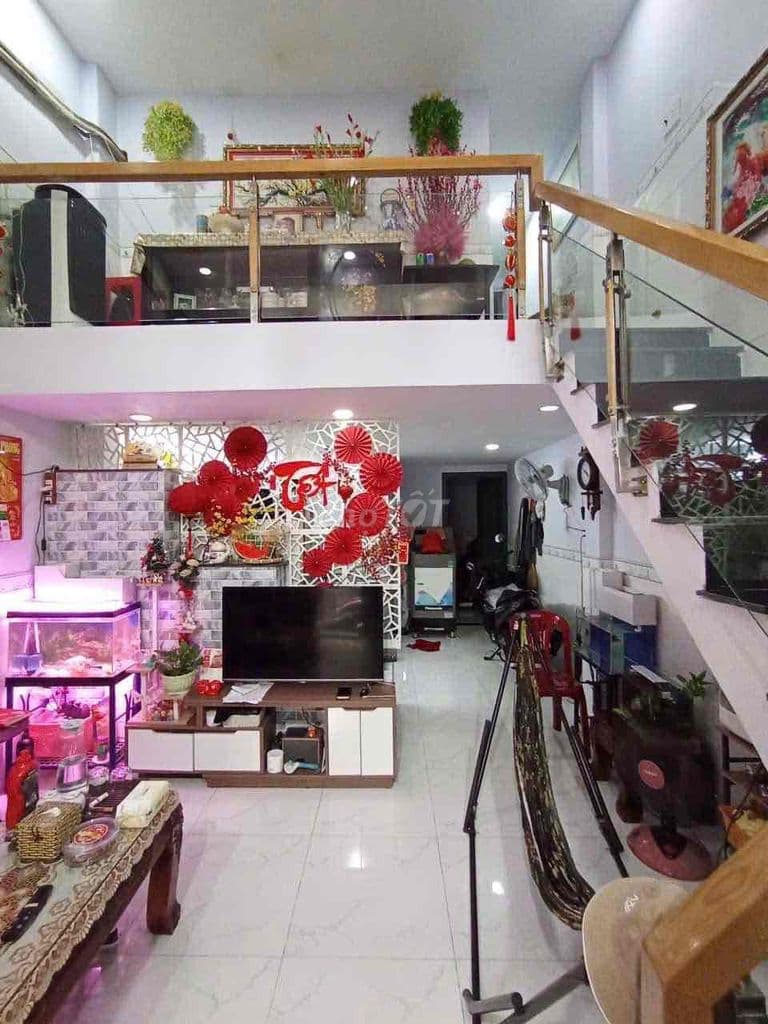 Nhà đẹp 4*11m lửng 3PN hẻm 4m 2/ngắn Phạm Thị Nghĩ gần Hl80 và KCN VLA