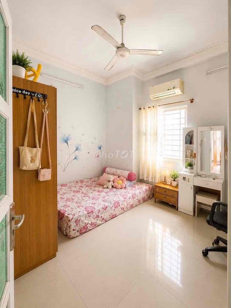 nhà 3 tầng 52m2 hẻm xe hơi sát mặt tiền dân trí cao chủ đi định cư - Ảnh 2