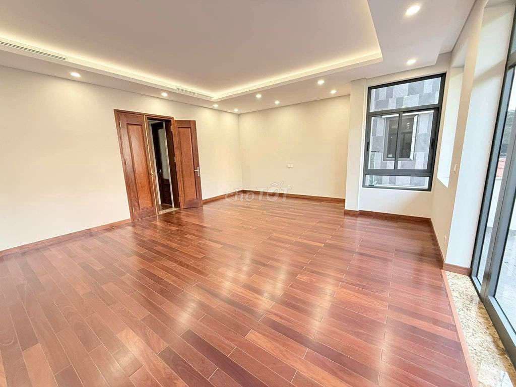 BIỆT THỰ VIP LÀNG QUỐC TẾ THĂNG LONG CẦU GIẤY - 2 MẶT Ô TÔ - HIẾM - Ảnh 2