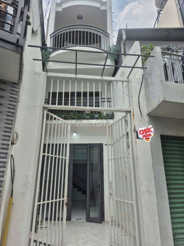 SIÊU PHẨM NHÀ 3 TẦNG 4 PHÒNG NGỦ HẺM XE HƠI THÔNG