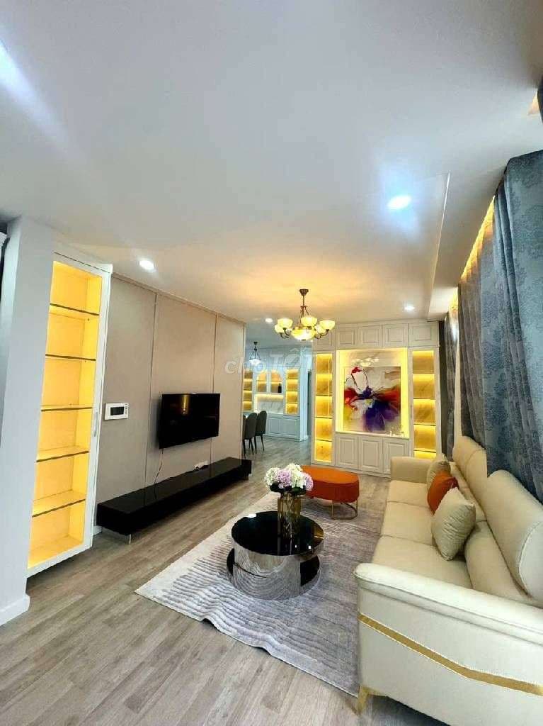 STAR HILL PHÚ MỸ HƯNG – 3PN 95M² – VIEW HỒ BƠI