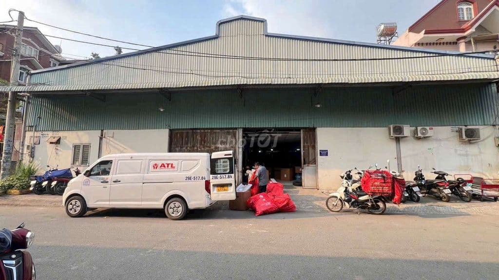 BÁN KHO XƯỞNG 2 TẦNG HẺM XE TẢI QL13 CŨ - FULL THỔ CƯ - Ảnh 3